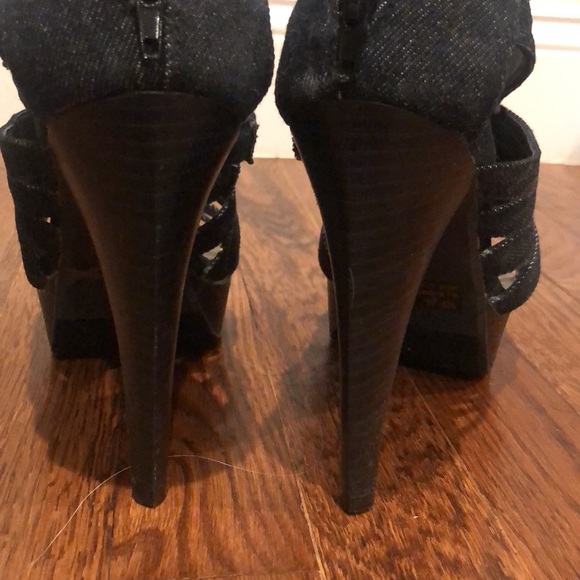 🛍 4/$20 - Qupid Like New Dark Blue Denim High Heel Sandals - Picture 4 of 7